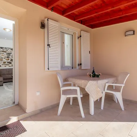 Paradise House * Neos Marmaras