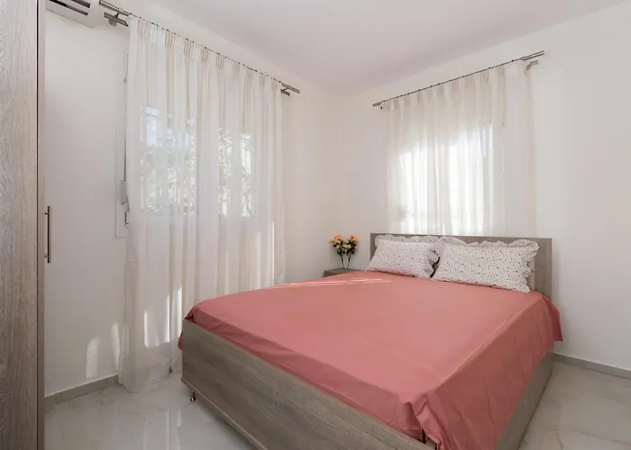 Paradise House Neos Marmaras