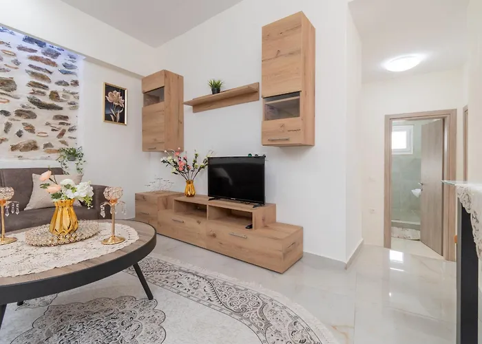 Paradise House Апартаменты Неос-Мармарас