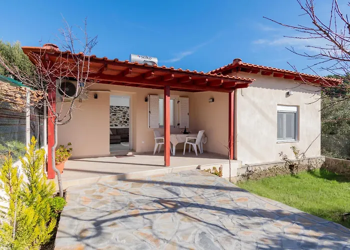 Апартаменты Paradise House *