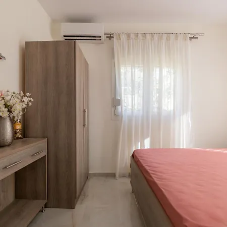 Paradise House Апартаменты