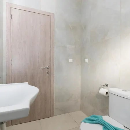 Paradise House Неос-Мармарас